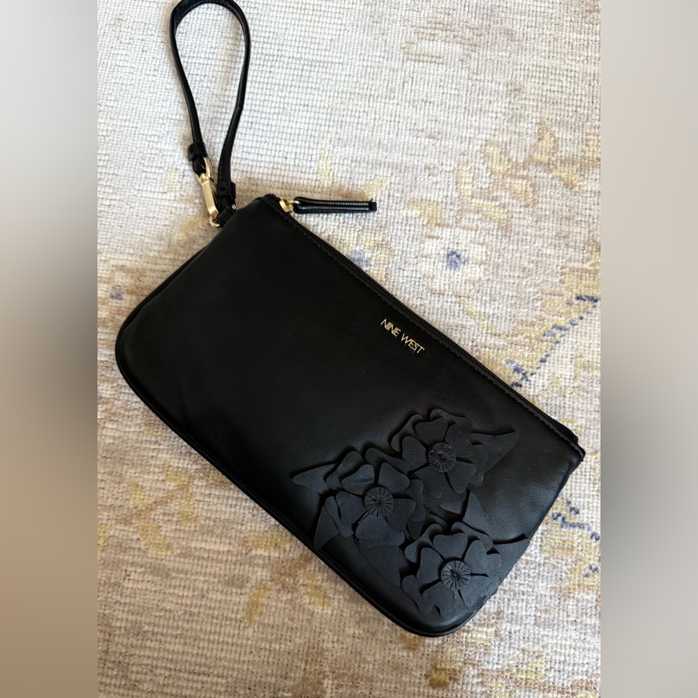Nine West Black Floral Appliqué Wristlet Clutch - Picture 3 of 6